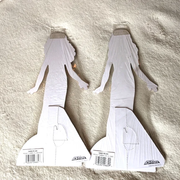 Project RUNWAY Designer Dolls New - Picture 3 of 7